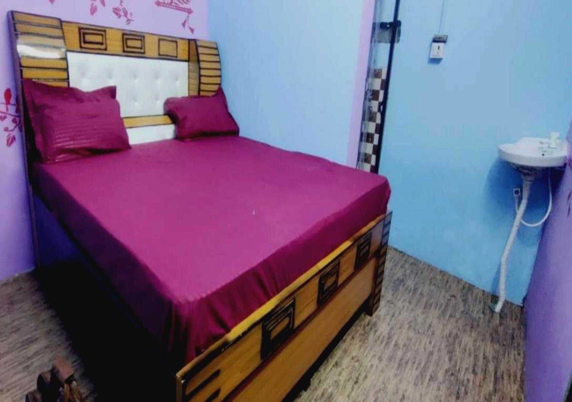Hotel O The Villager'S Residency Aligarh Bagian luar foto